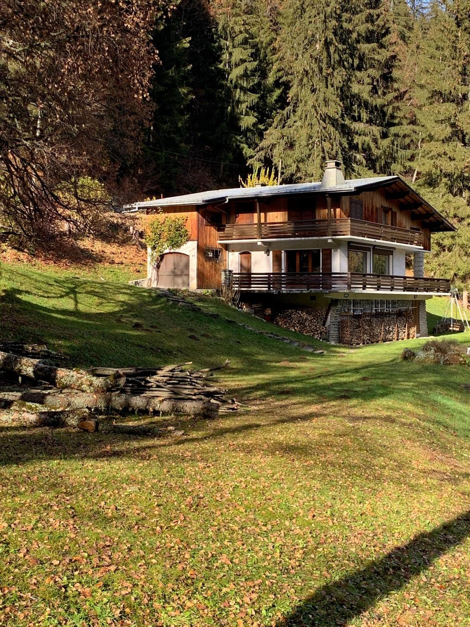 Chalet Vinales เลอุชส์ ภายนอก รูปภาพ