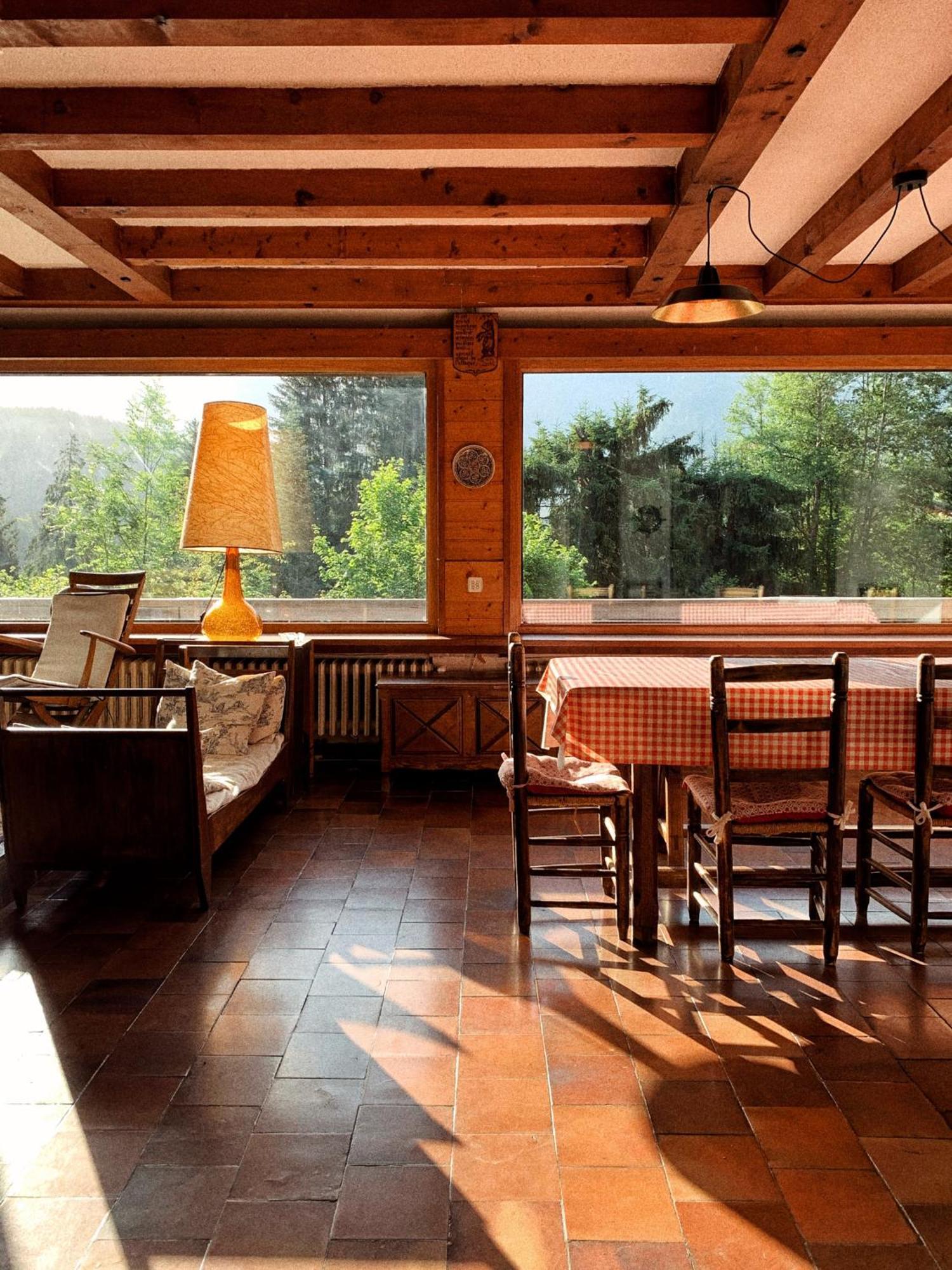 Chalet Vinales เลอุชส์ ภายนอก รูปภาพ